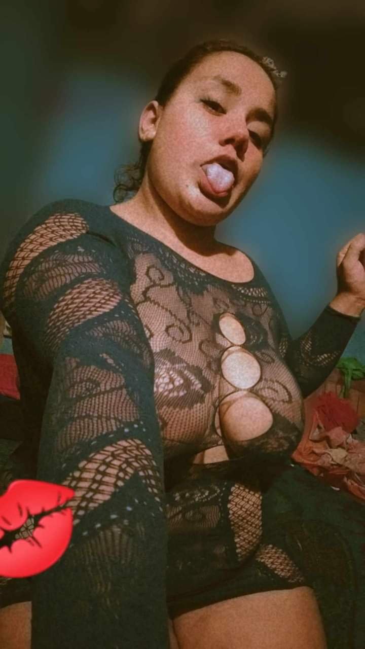 Random chicks 21 #rbHBr80I