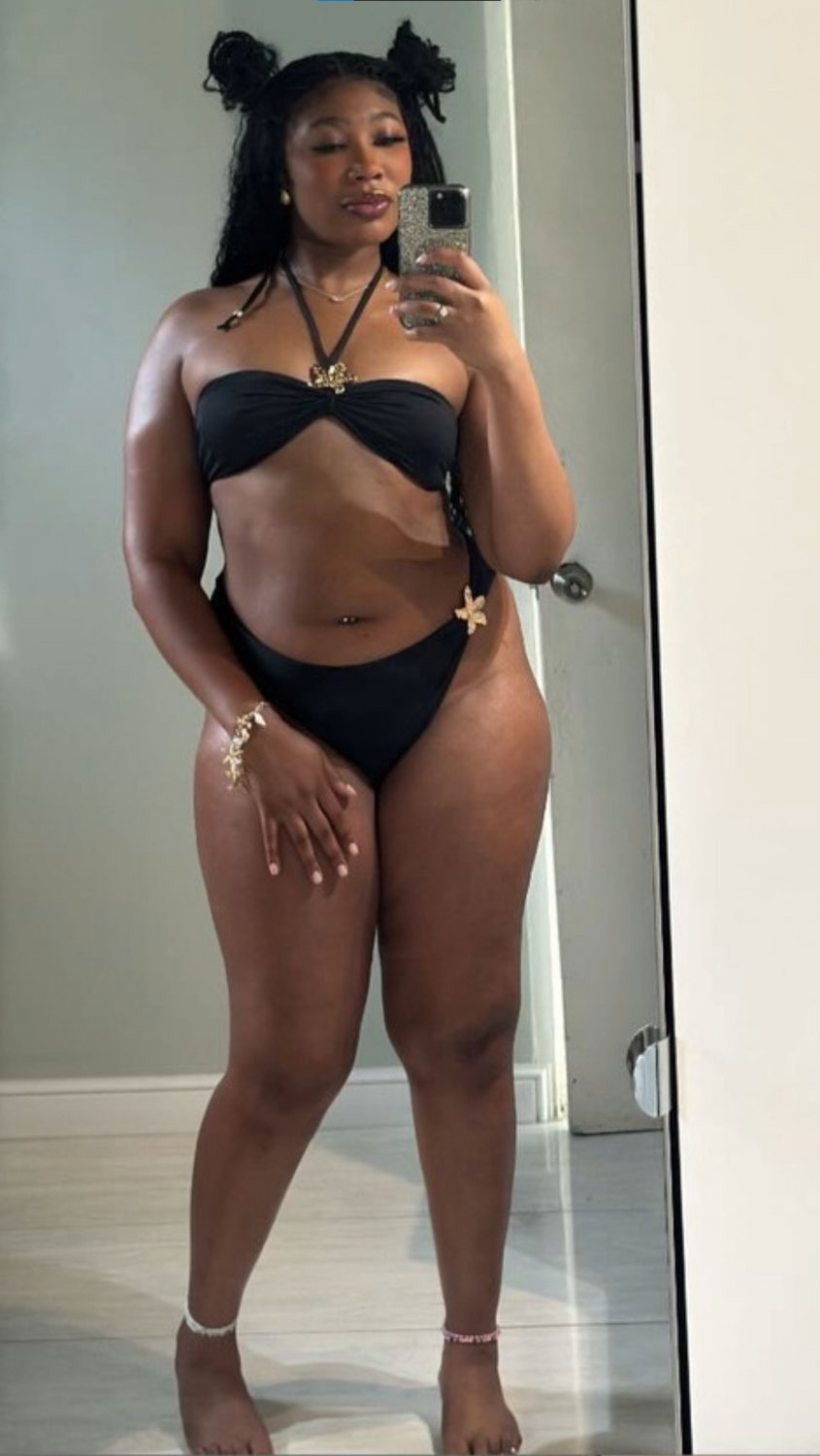 Tyla with her Fat Ass #VLFUOpta