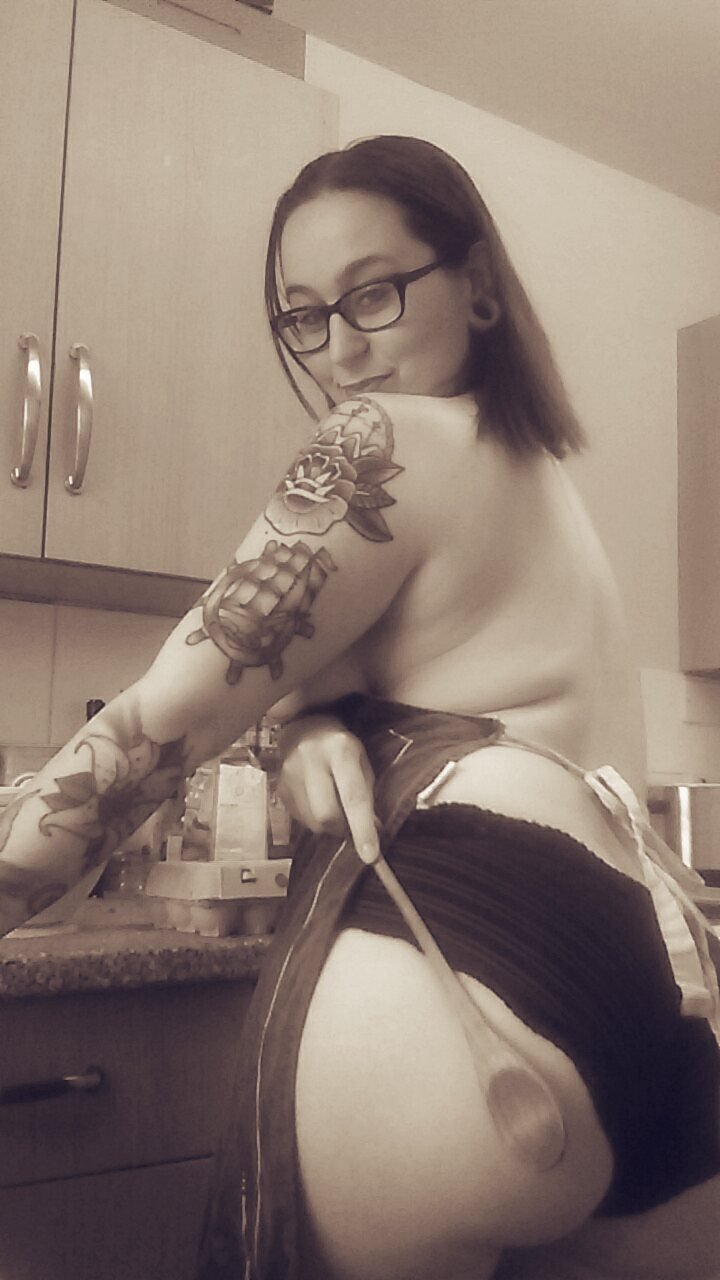 Berlin High School Teacher Tits out #DVol4B8y